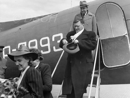 <p>Arrival in Prague on 8 May: Nina Shostakovich, Olg…</p>