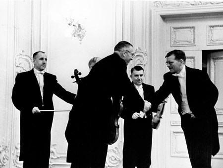 <p>The Beethoven Quartet and the author on the stage …</p>