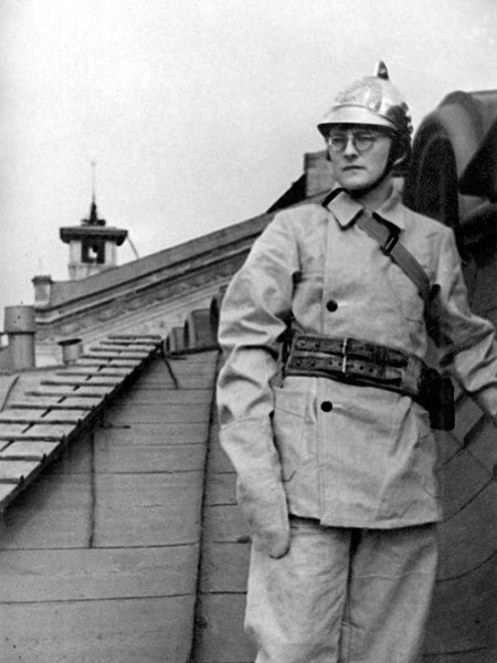 <p>Shostakovich—the fire fighter.<br />Photo by L. Mazelev</p>