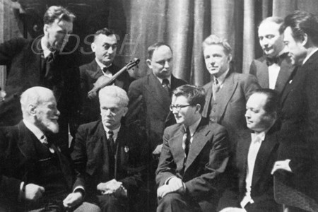 1938