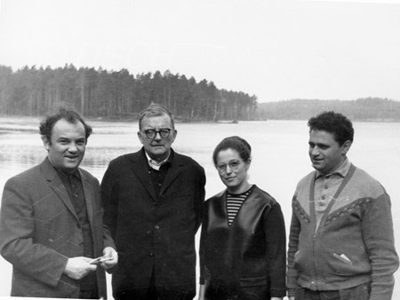 <p>In Repino at Pike Lake: Mikhail Vaiman, Dmitri Sho…</p>