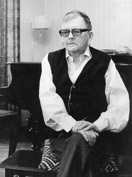 <p>Shostakovich poses for Tair Salakhov. 9 February 1…</p>