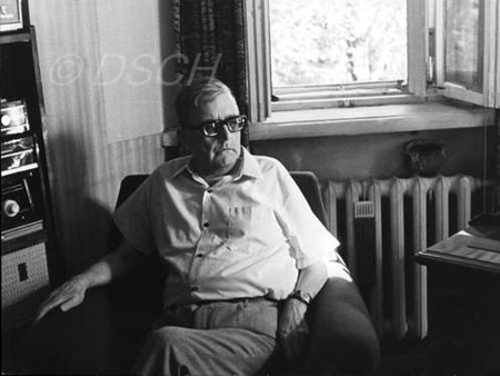<p>In his office.<br />Photo by S. Khenkin</p>