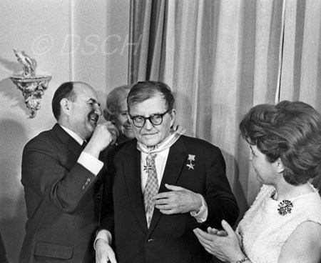 <p>Austrian Federal Chancellor Joseph Klaus presents …</p>